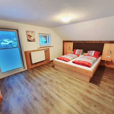 Edelhof מאיירהופן