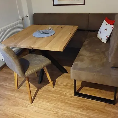 Edelhof מאיירהופן