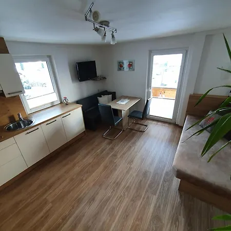 Edelhof Апартаменты *